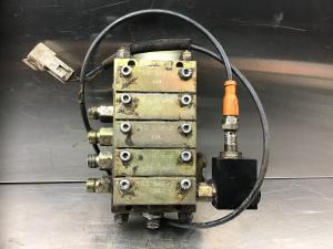 Liebherr Distribution Block